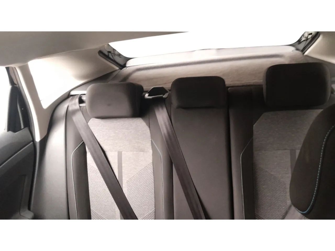 Volkswagen Nivus Comfortline 1.0 200 TSI Flex Aut., foto 10 de 16