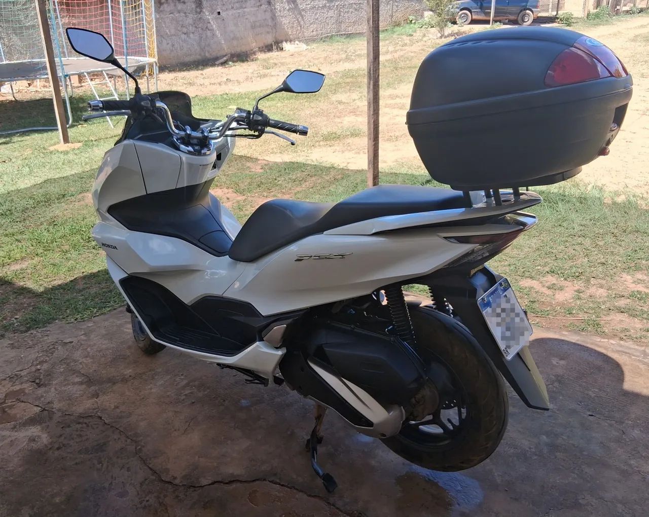 PCX com baú e transmissão nova - Foto 3