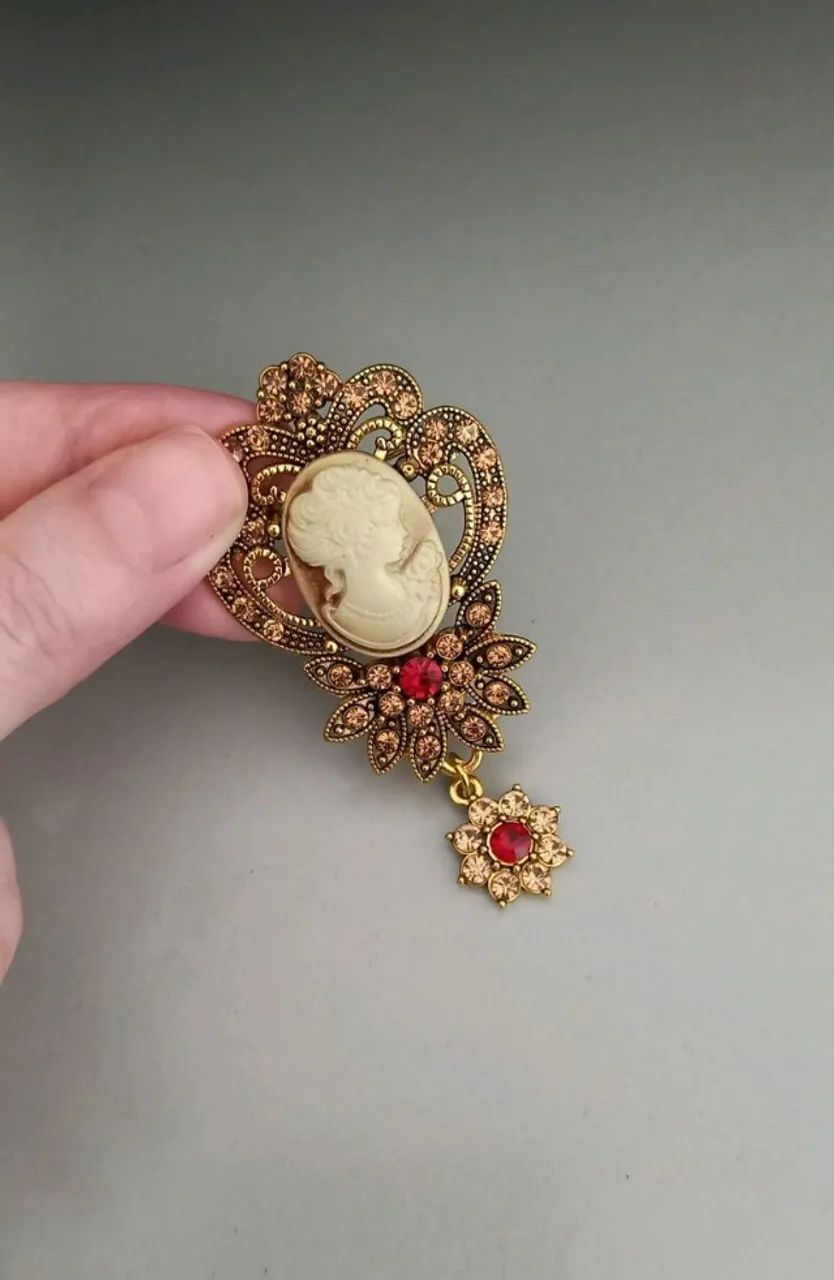 Broche de Camafeu Luxo Dourado (novo) - Foto 2