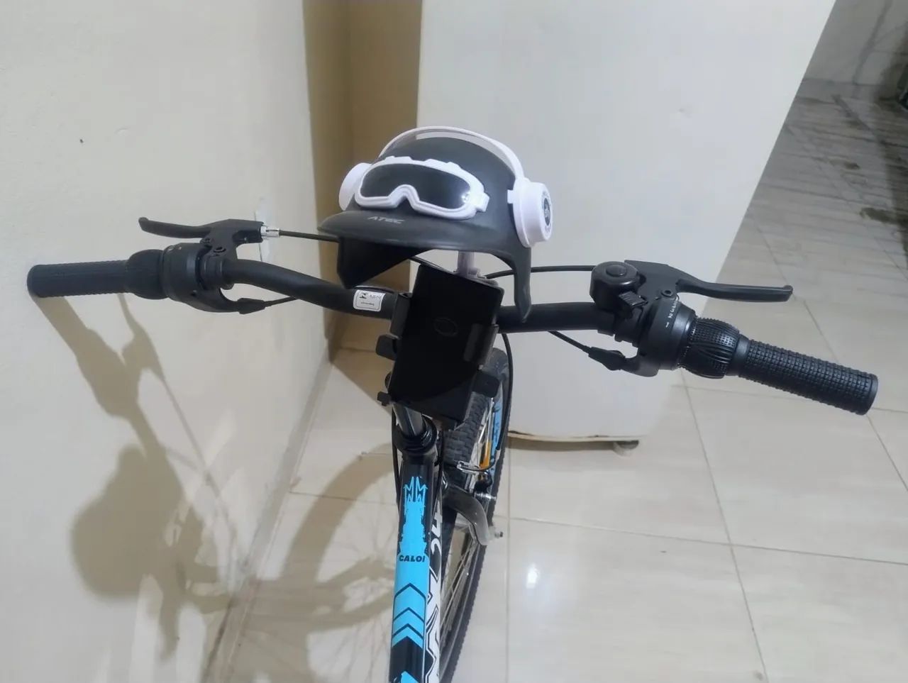 BICICLETA ARO 24 SEMI NOVA - Foto 2