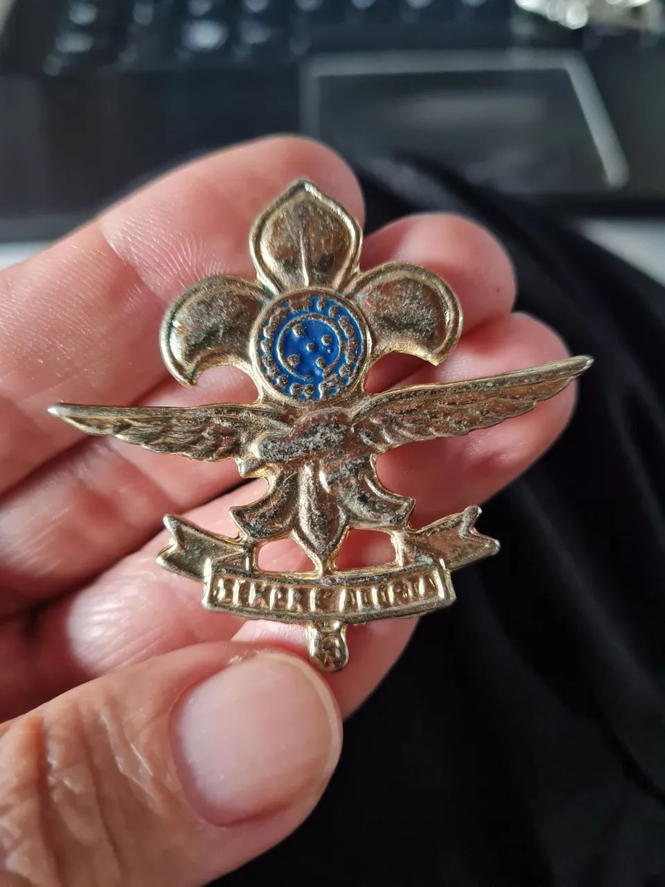 Pin antigo modalidade ar escoteiro 