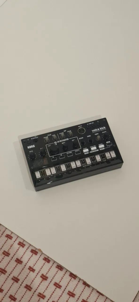 Korg volca kicks