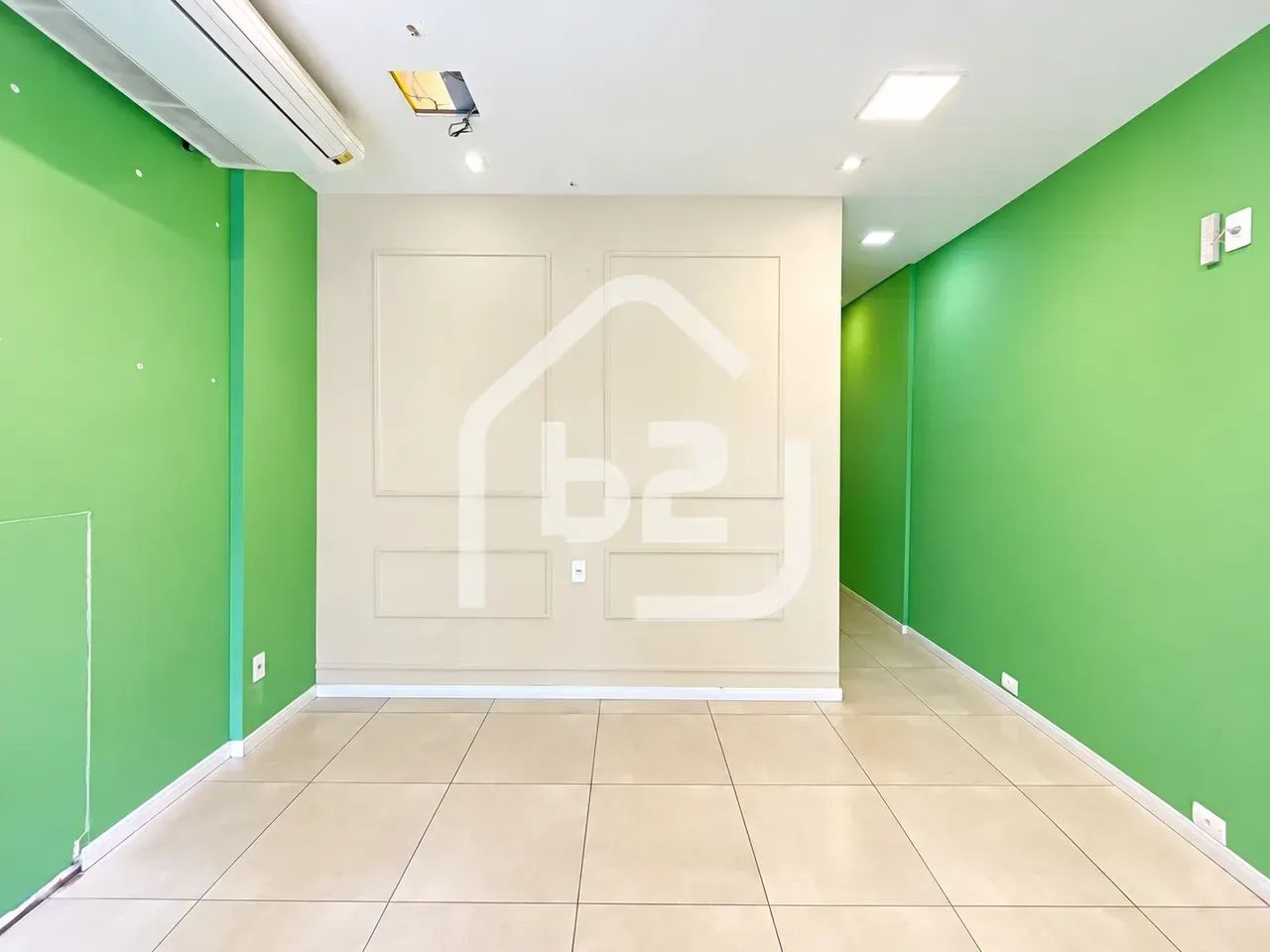 Loja Comercial com Vitrine e Recepção no Centro de Florianópolis - Foto 5