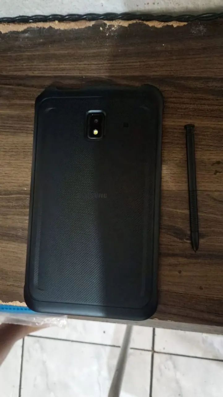 Tablet Samsung Galaxy Tab Active 2 (8.0") com S Pen e Capa Reforçada