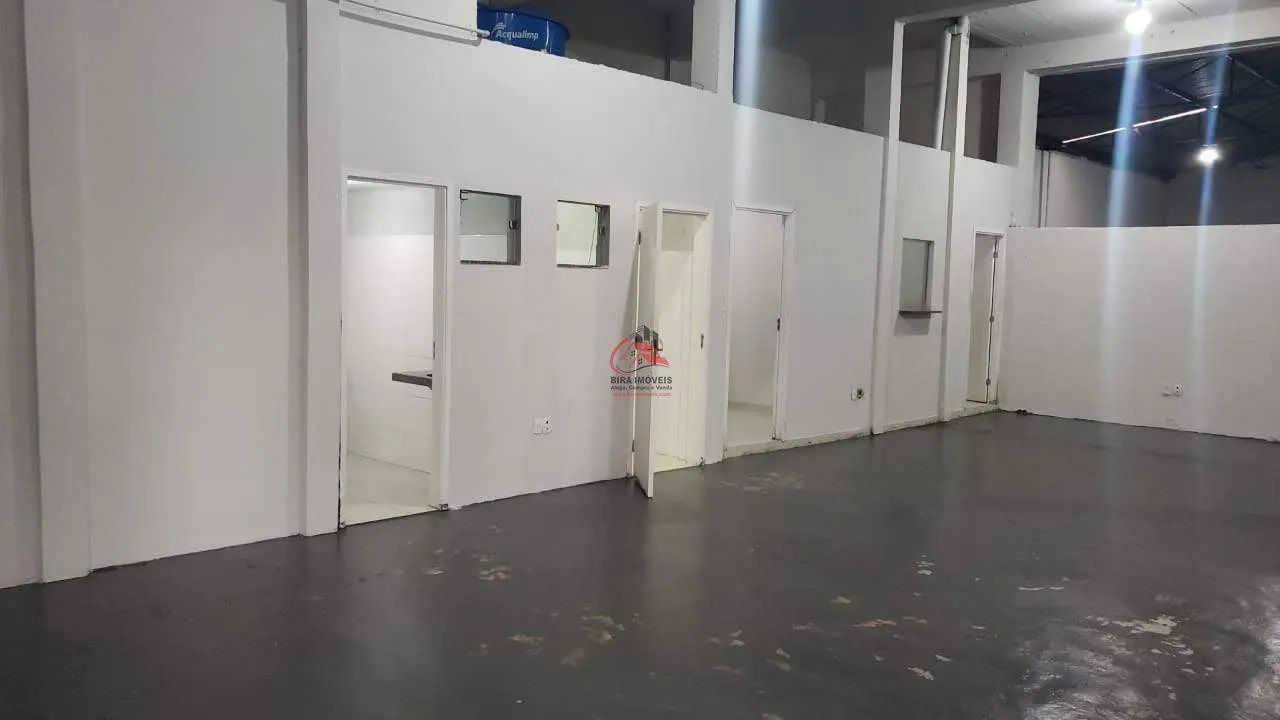 Galpão para Alugar no Parque das Américas com 430m²