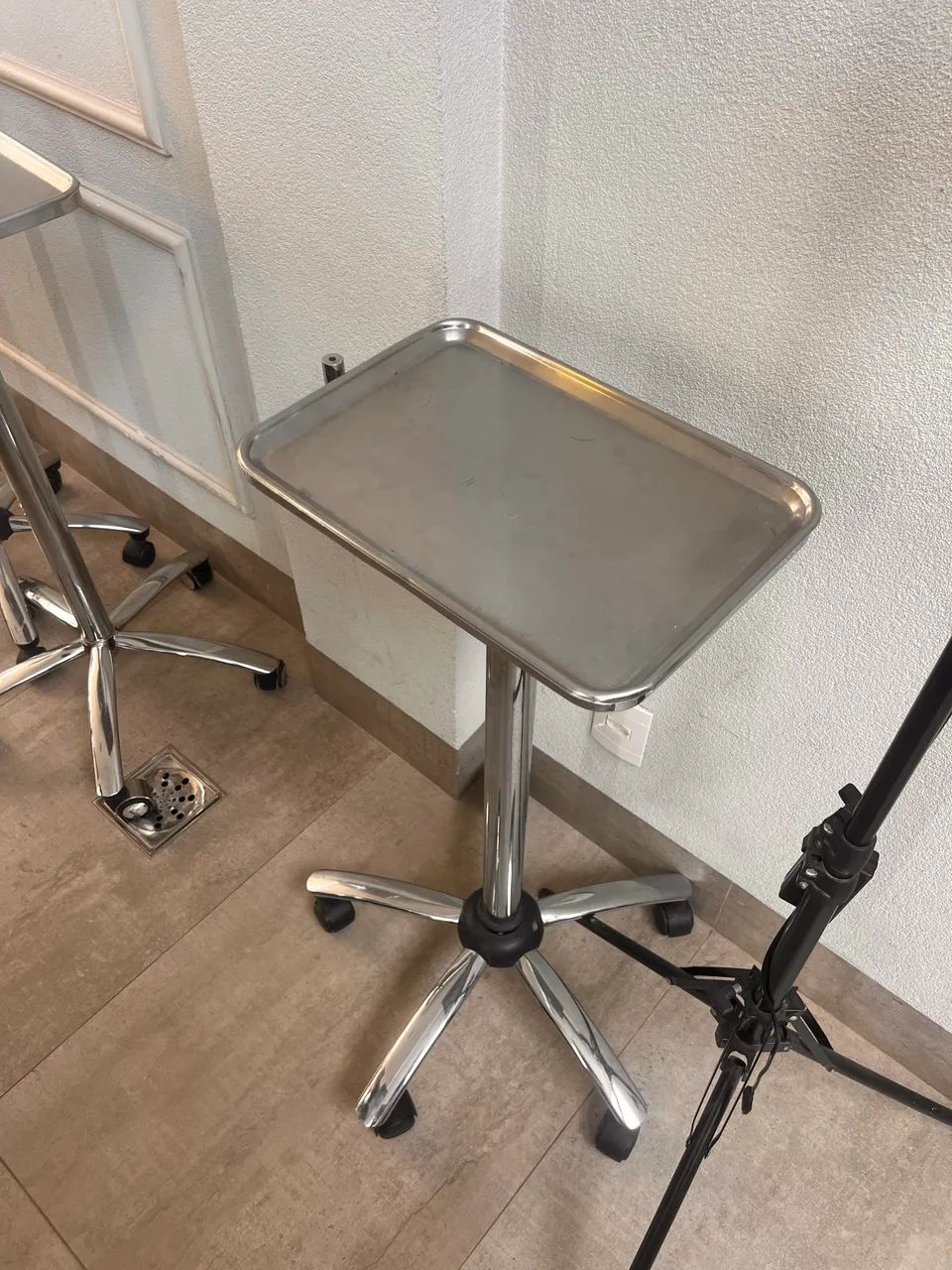 Móveis e acessórios para salão de cabeleireiro  - Foto 5