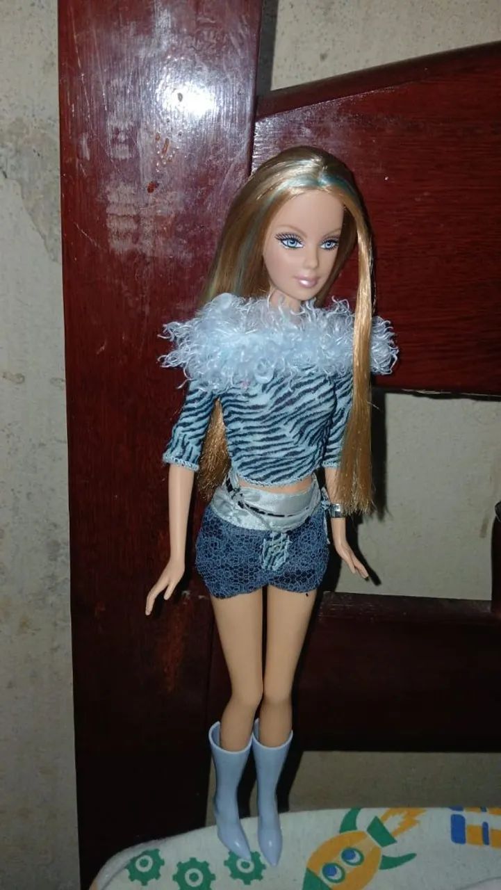 Boneca Barbie animal print