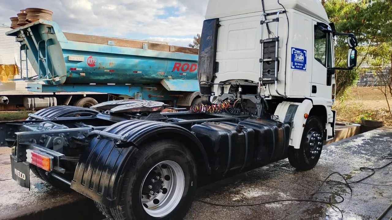 Iveco 330 cursor - Foto 5
