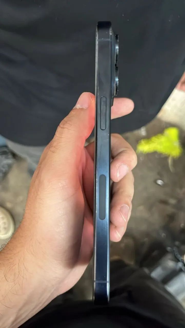 iPhone 15 pro Max  - Foto 2