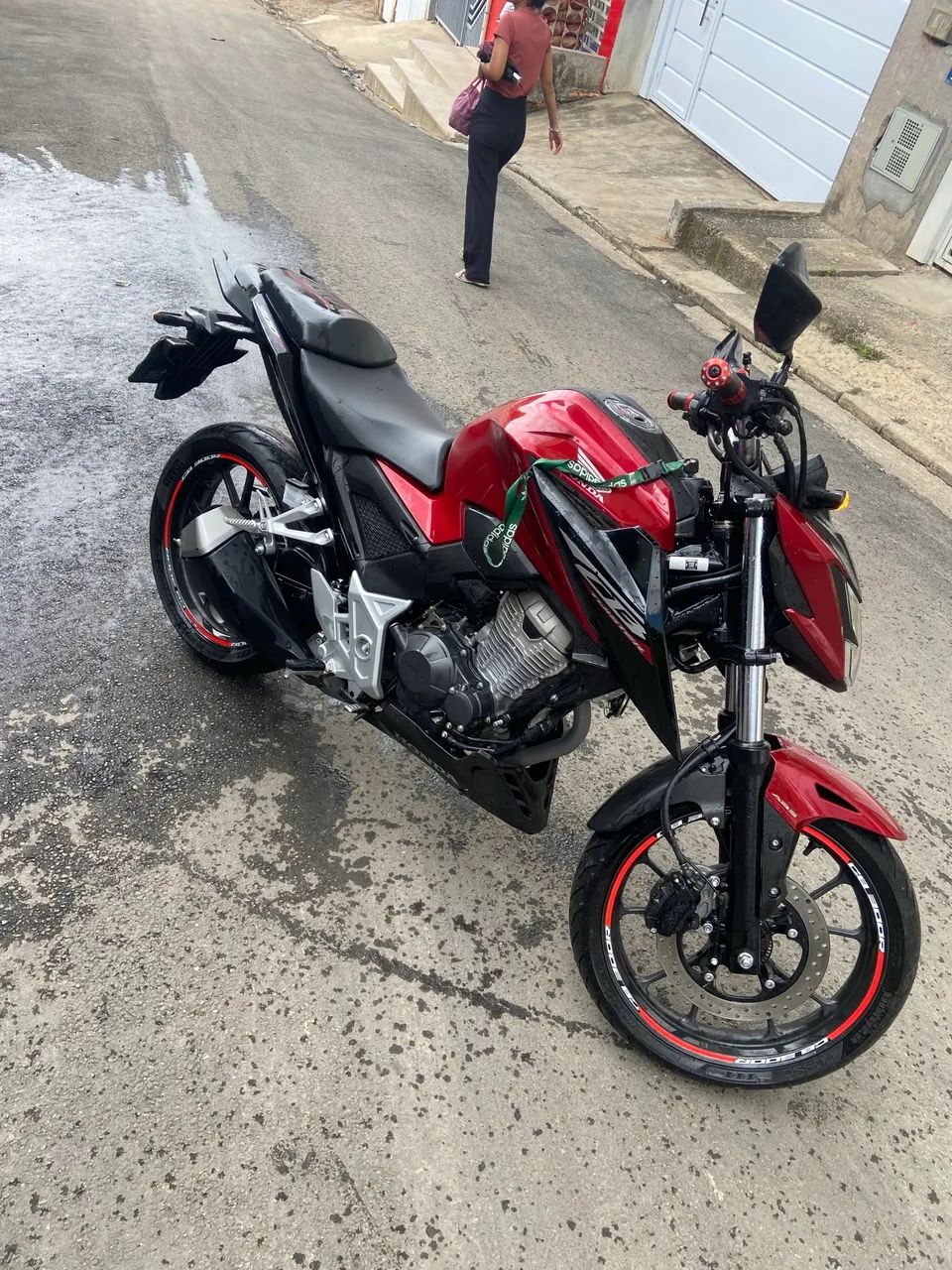 CB300F - Foto 3