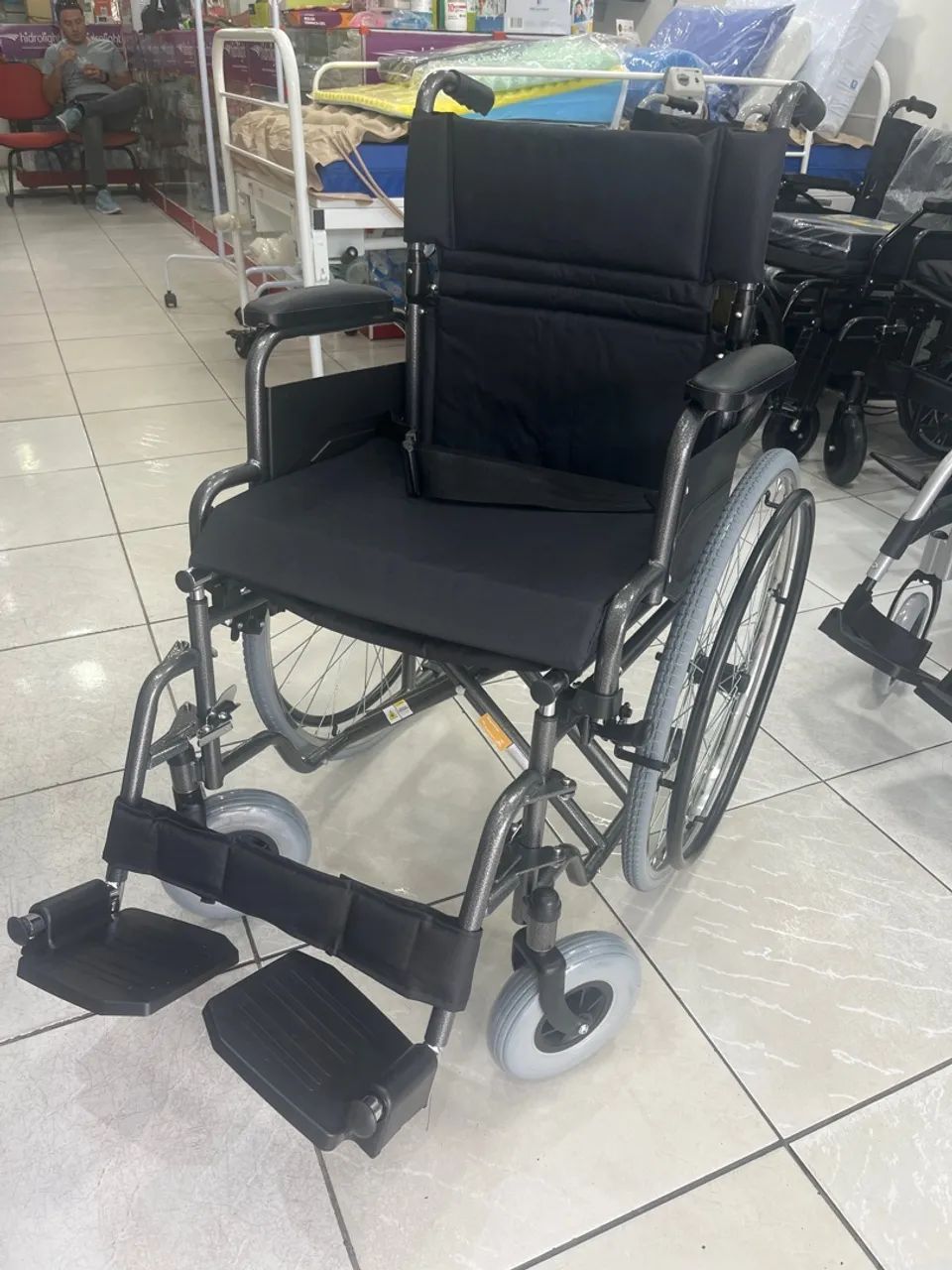 Cadeira de Rodas Confortável- modelo Premium 