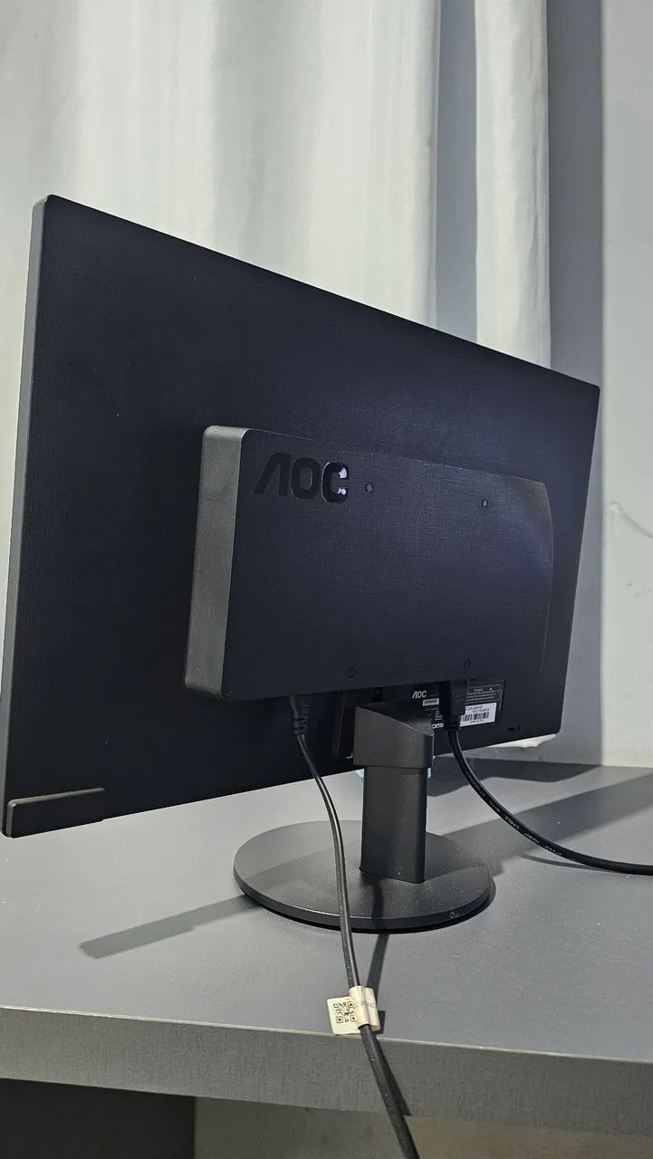 Monitor AOC 18,5" - Foto 2