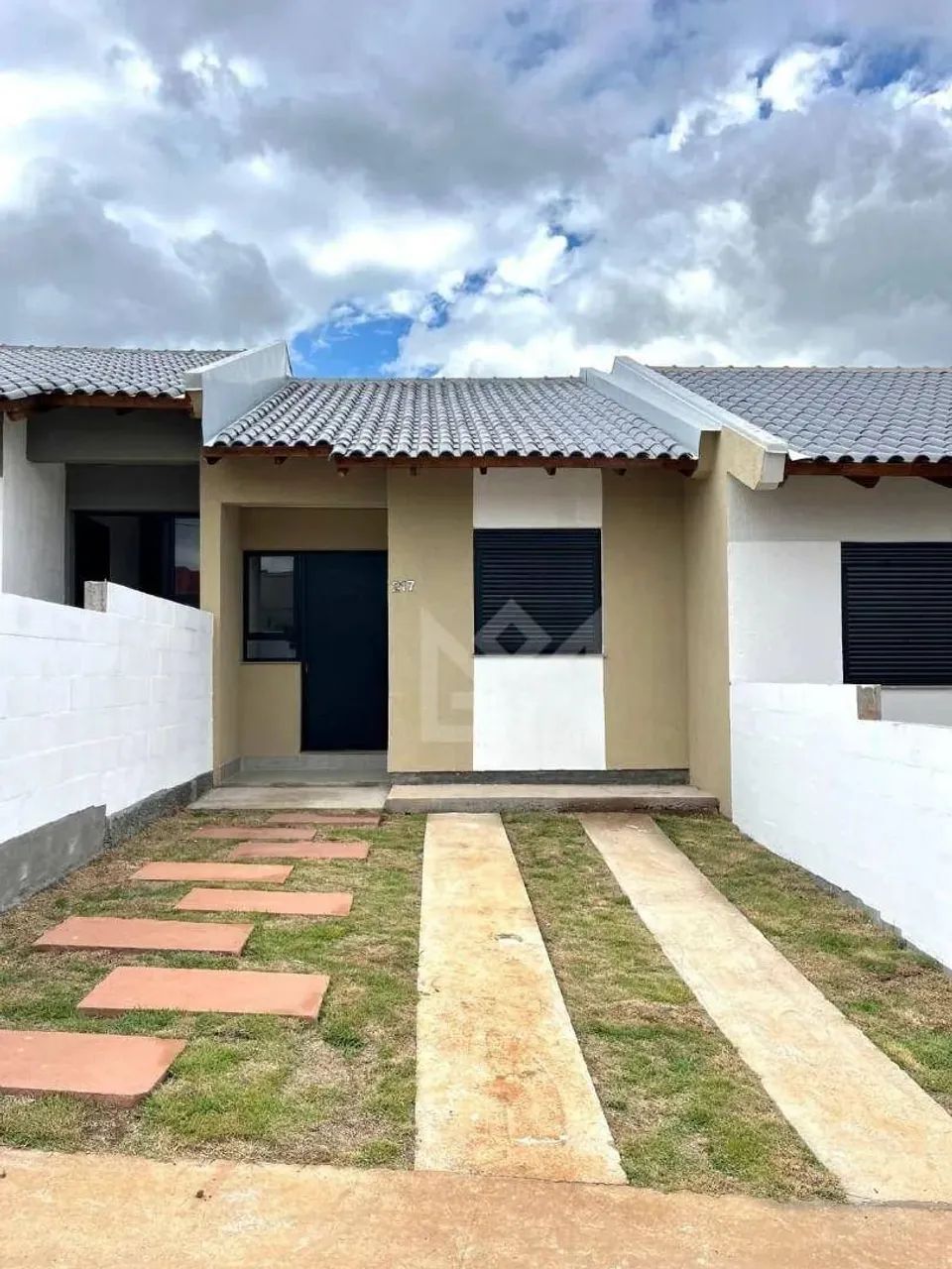 Casa à Venda com Quintal no Bairro Vila Morada Gaúcha em Gravataí
