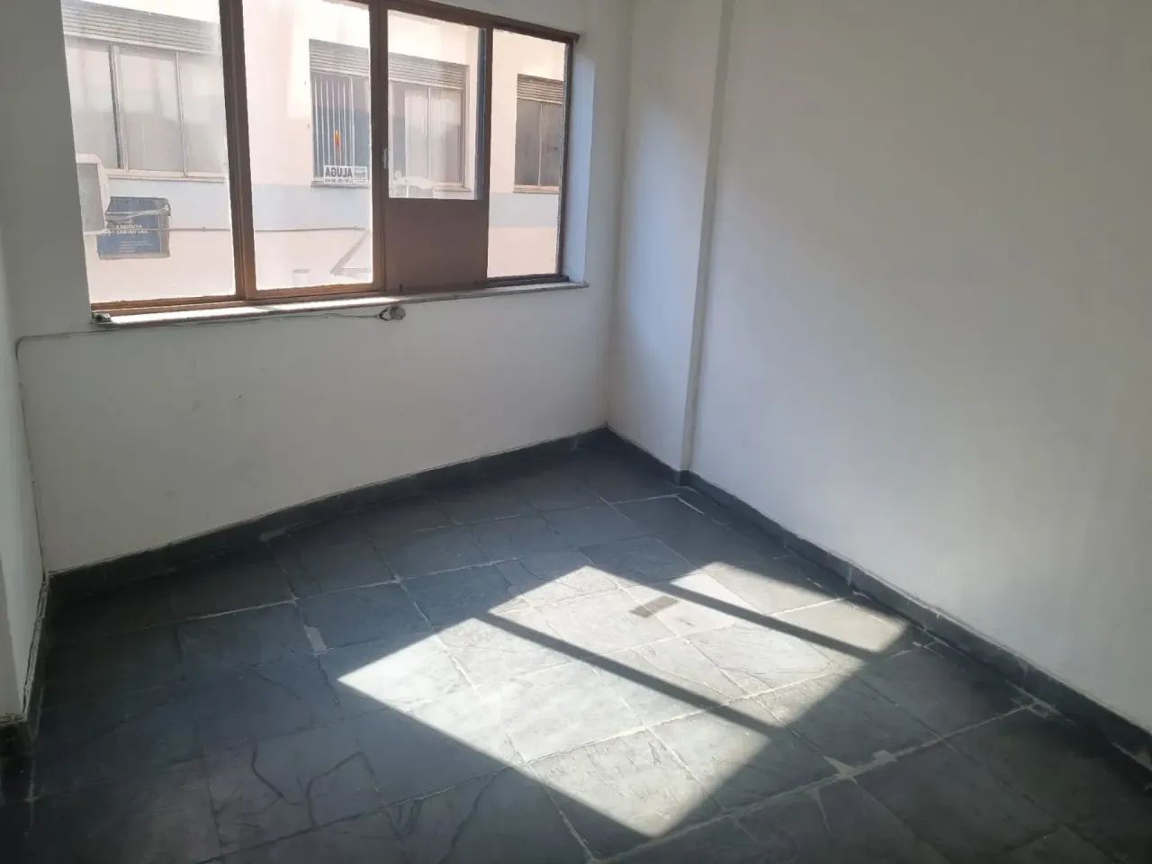 Venda sala comercial  Centro  Nova Iguaçu - RJ - Foto 2