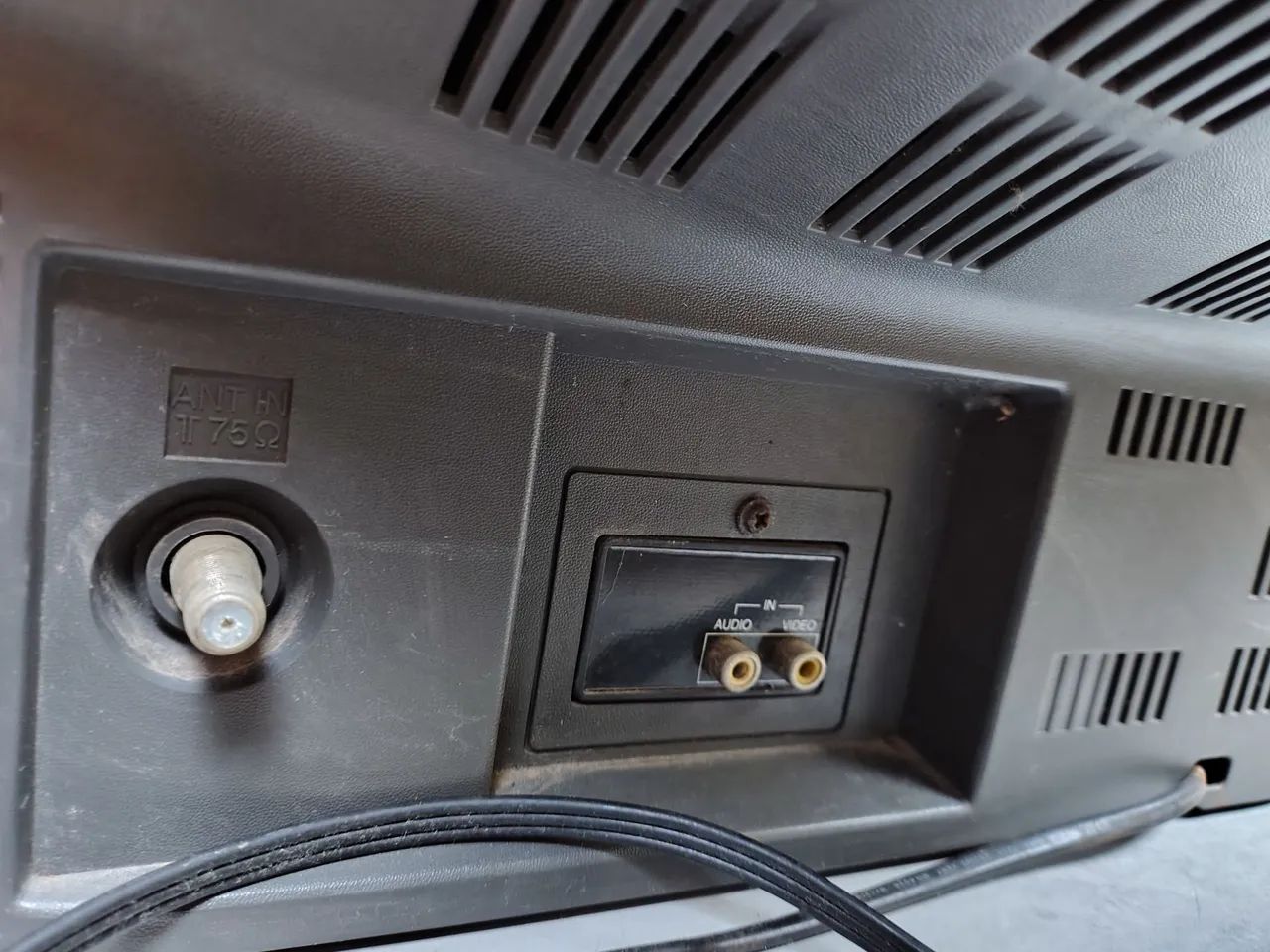 TV de tubo LG Cinemaster 20" (polegadas) - Foto 3