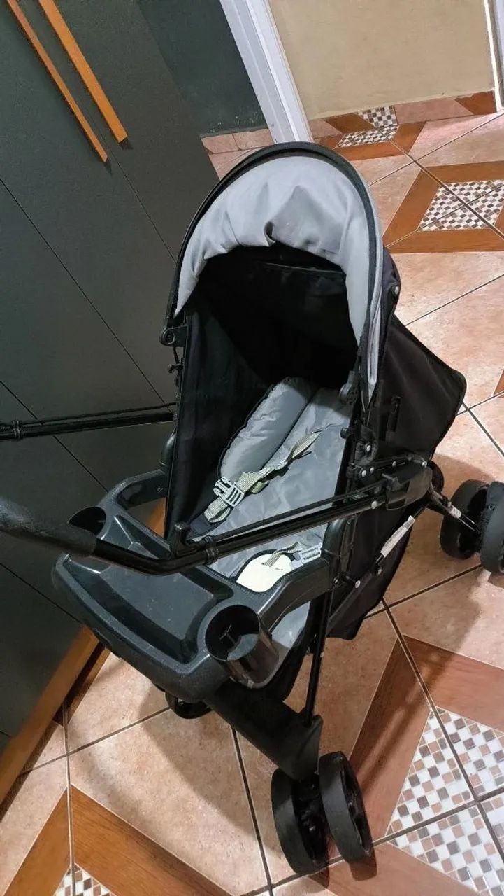 Carrinho de bebê da Tutti Baby