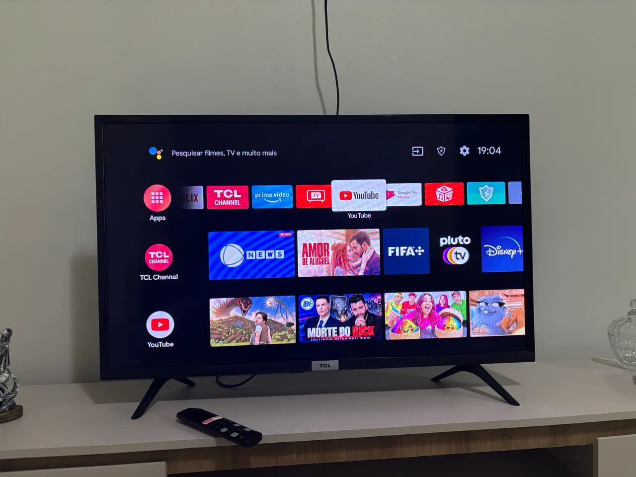Vendo Smart Tv Tcl 32?- Com comando de voz pelo controle