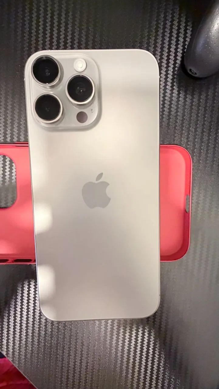 iPhone 16 pro max 256 - Foto 3
