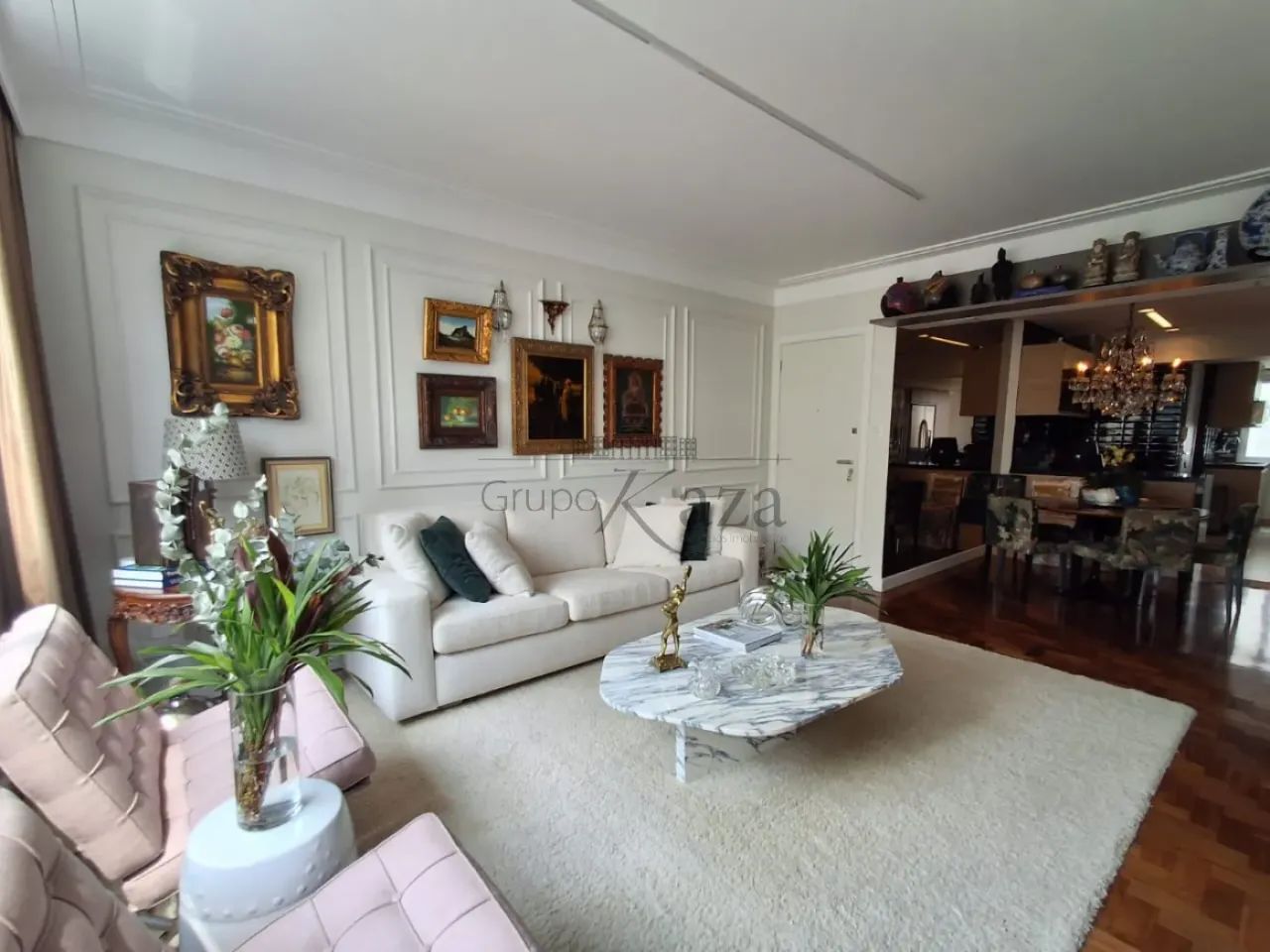 Apartamento - Paraíso - 2 Dormitórios - 90m².