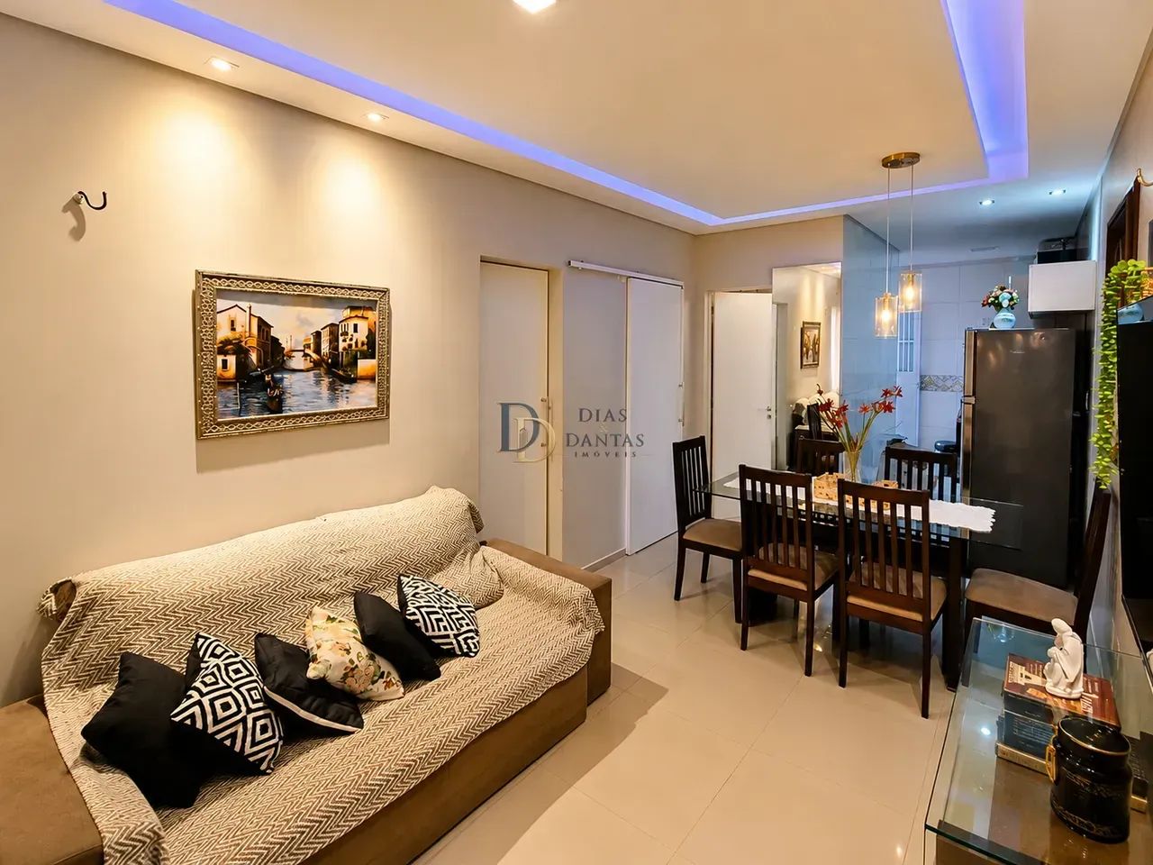 Apartamento Mobiliado / 2 quartos / Quintal no Passaré