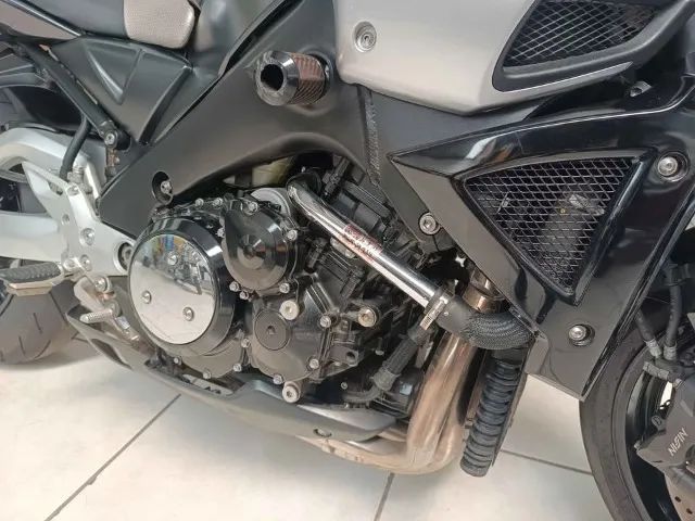 Suzuki B-king 1300  - Foto 4