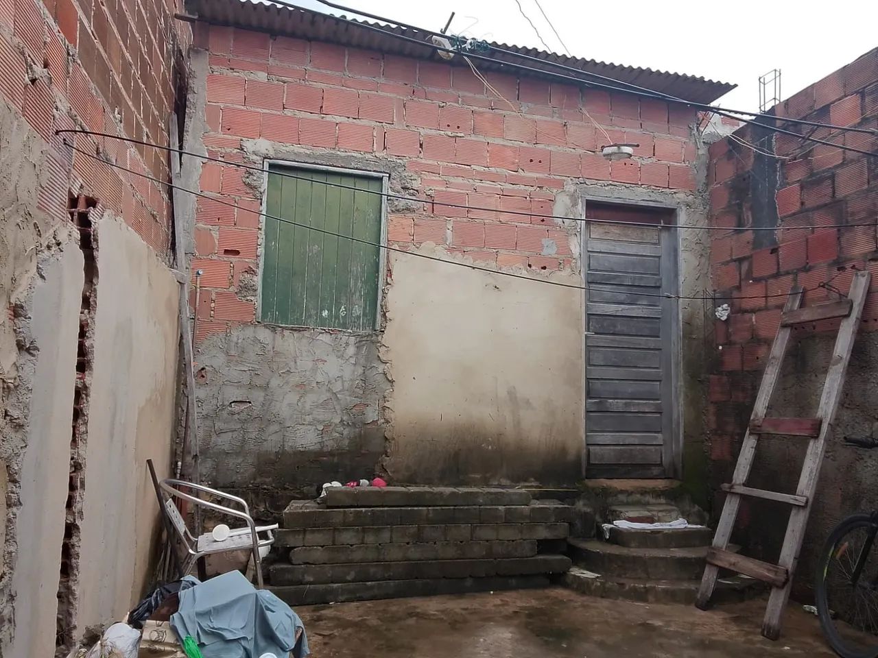Vende-se casa
