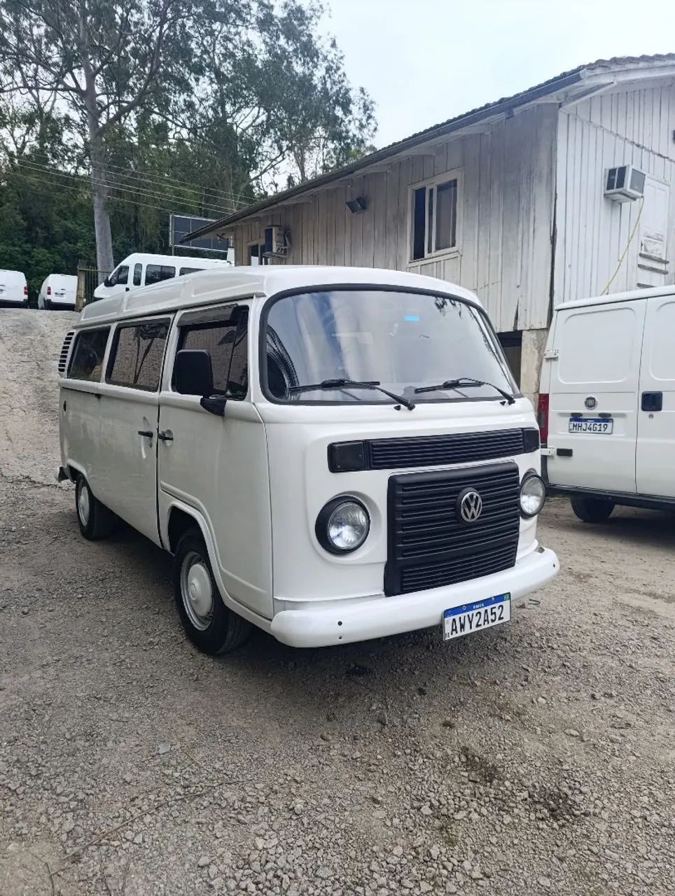 Volkswagen Kombi Kombi Standard 1.4 Mi Total Flex 8V 2014