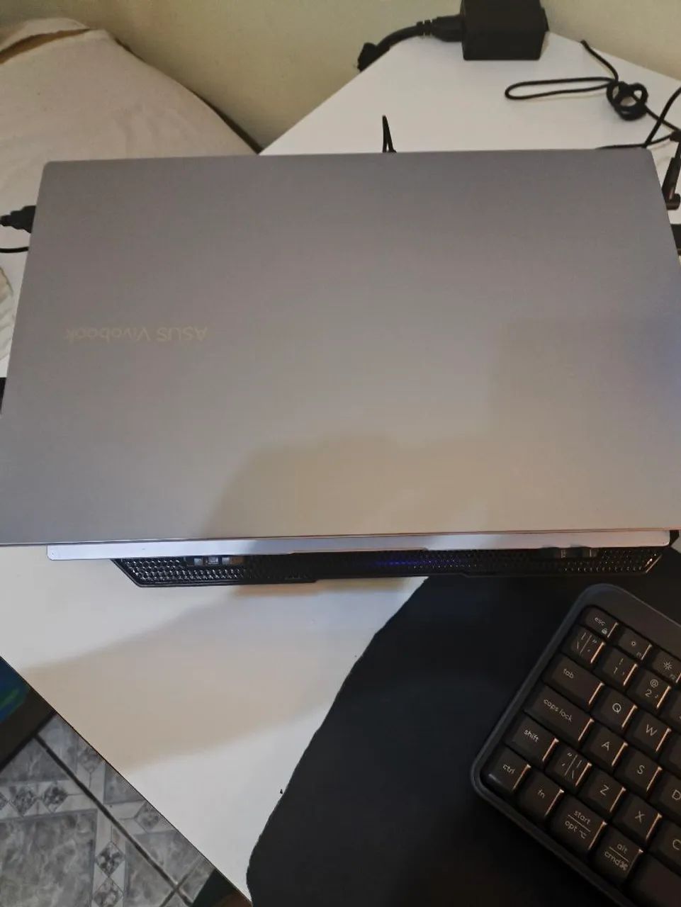 Asus vivobook Ryzen 5 8gb 256 G  - Foto 2