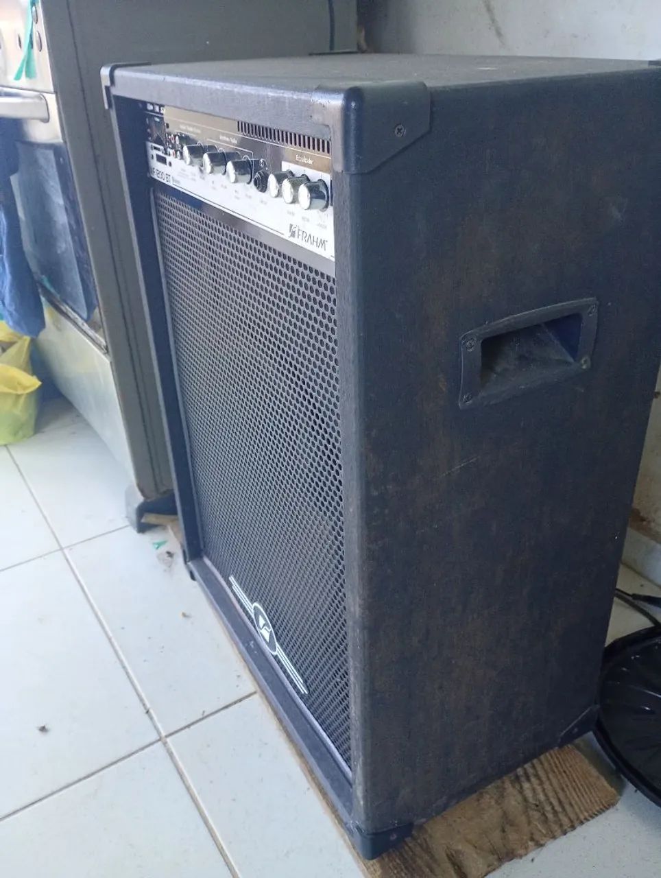 Vendo caixa de som amplificada 1200 watts  - Foto 3