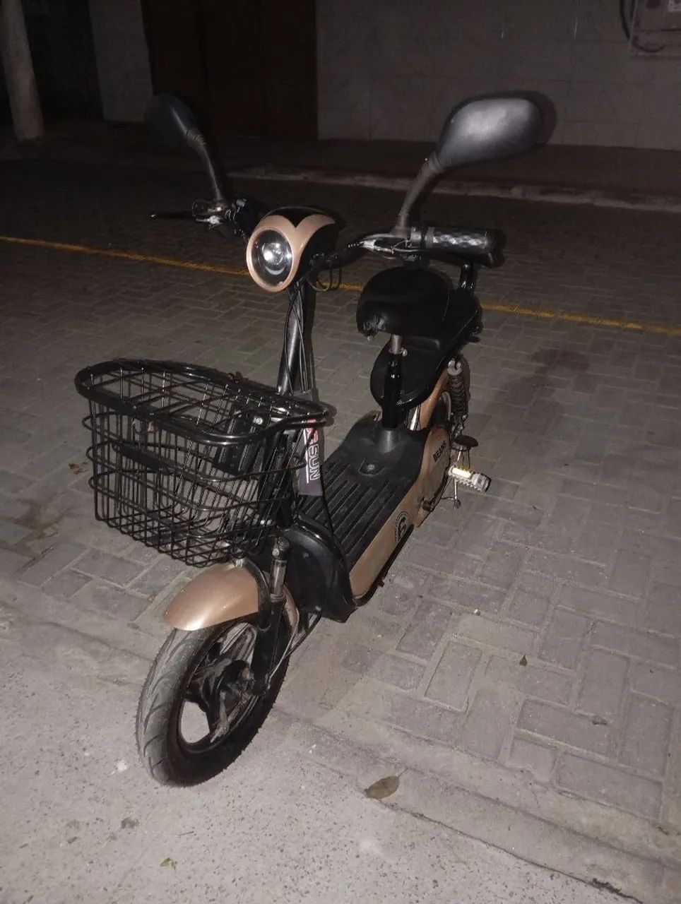 Scooter elétrica 