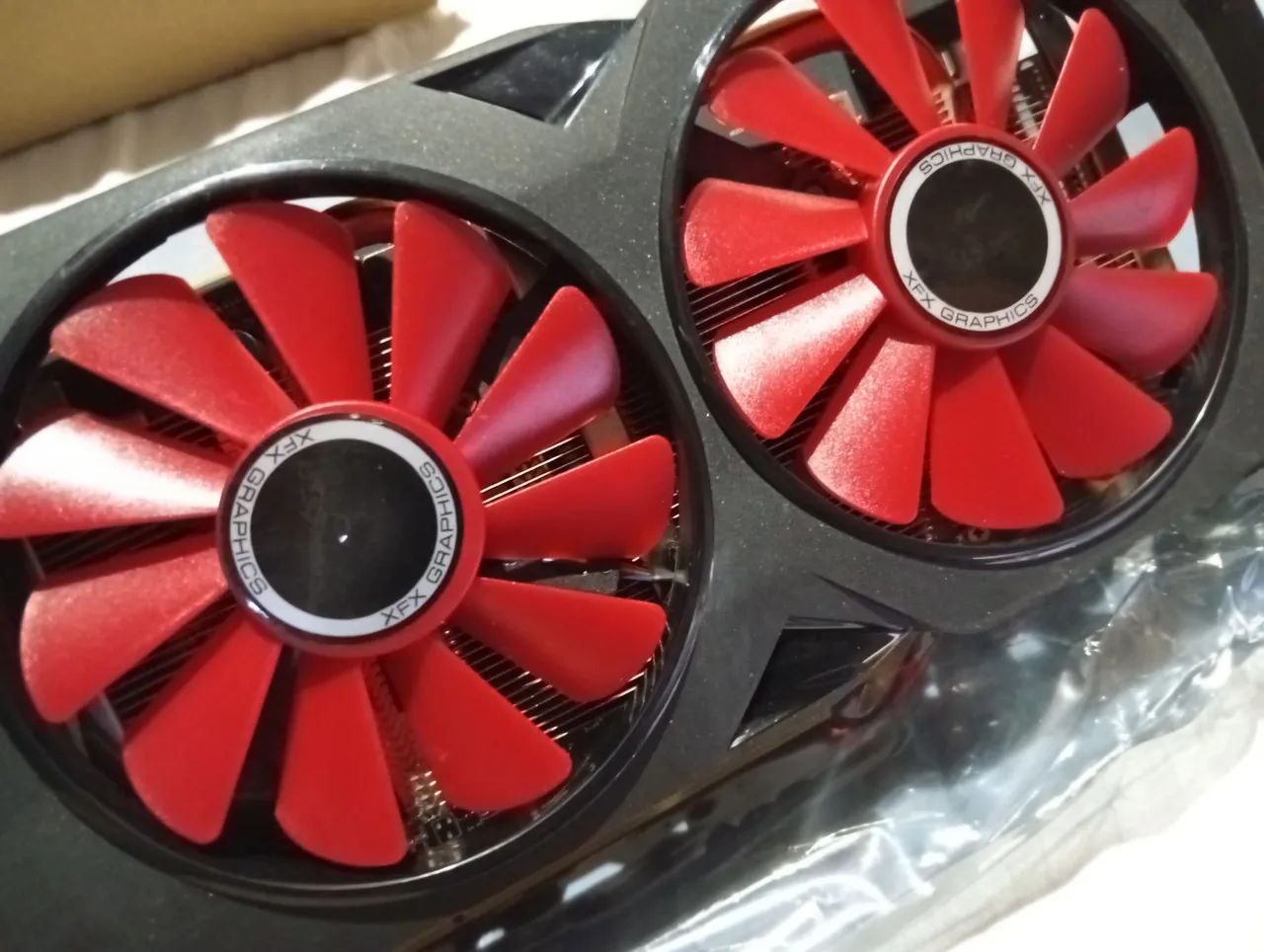 Placa De Vídeo RX 570 XFX 4GB 