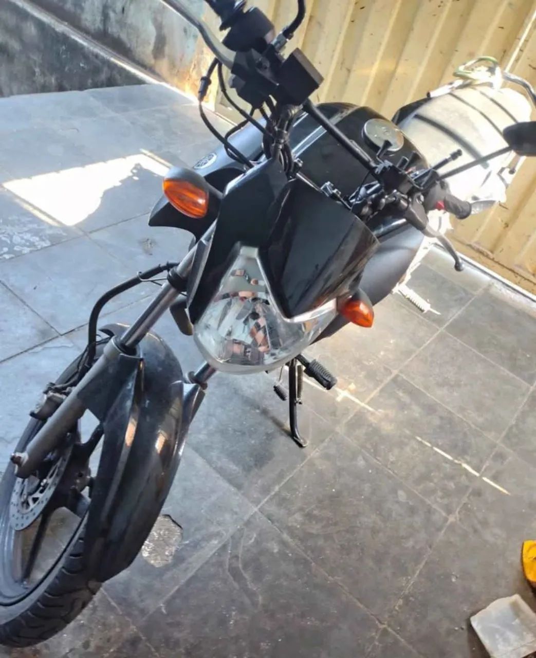 Moto factor 125 Yamaha  - Foto 2