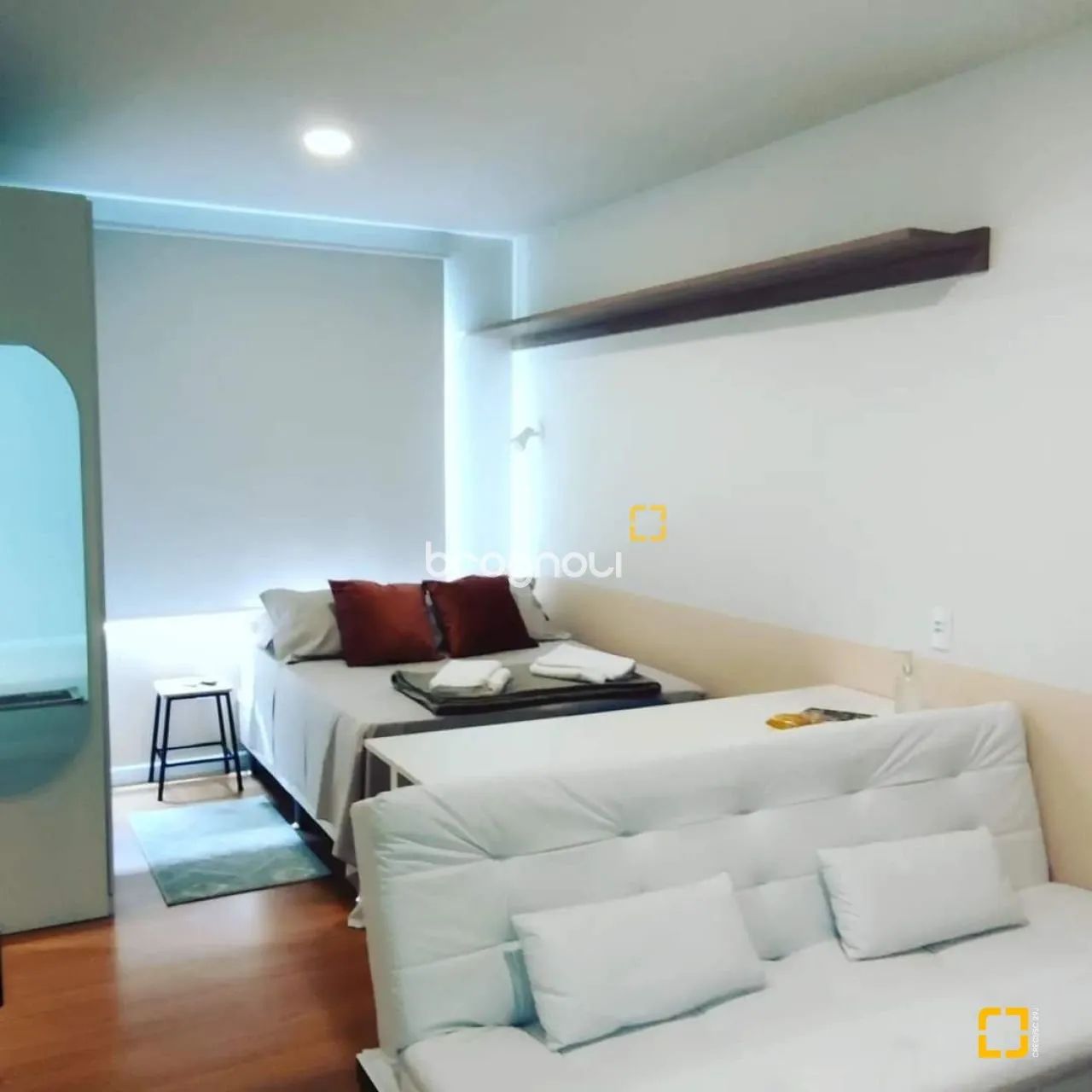 BROGNOLI VENDE- Studio totalmente mobiliado, com 22m2, no bairro da Cachoeira do Bom Jesus