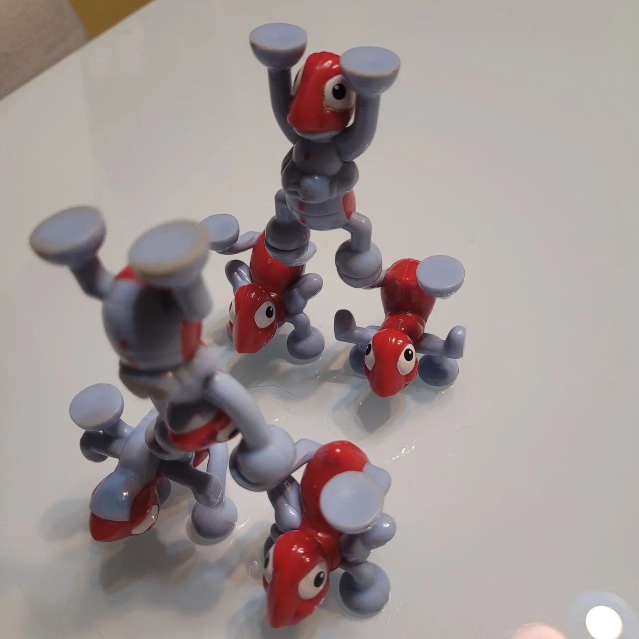coleção formigas Empilhadeiras ou Torre de Formigas do Kinder Ovo.  - Foto 3
