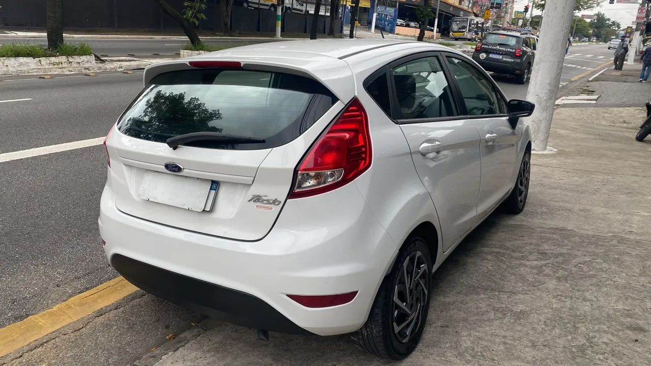 Ford Fiesta 1.5 16V Flex Mec. 5p, foto 4 de 16