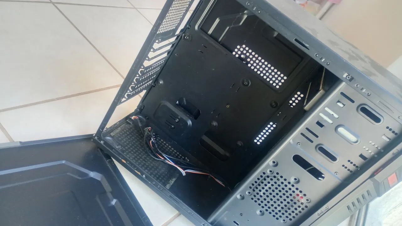 Gabinete aerocool