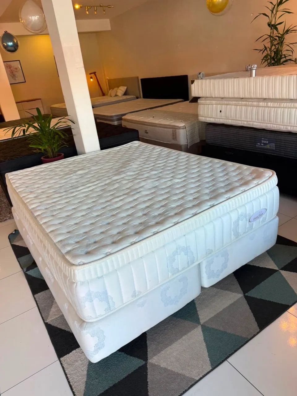Cama box QUEEN MAXFLEX SEMINOVO TOP - Entrego!  - Foto 2