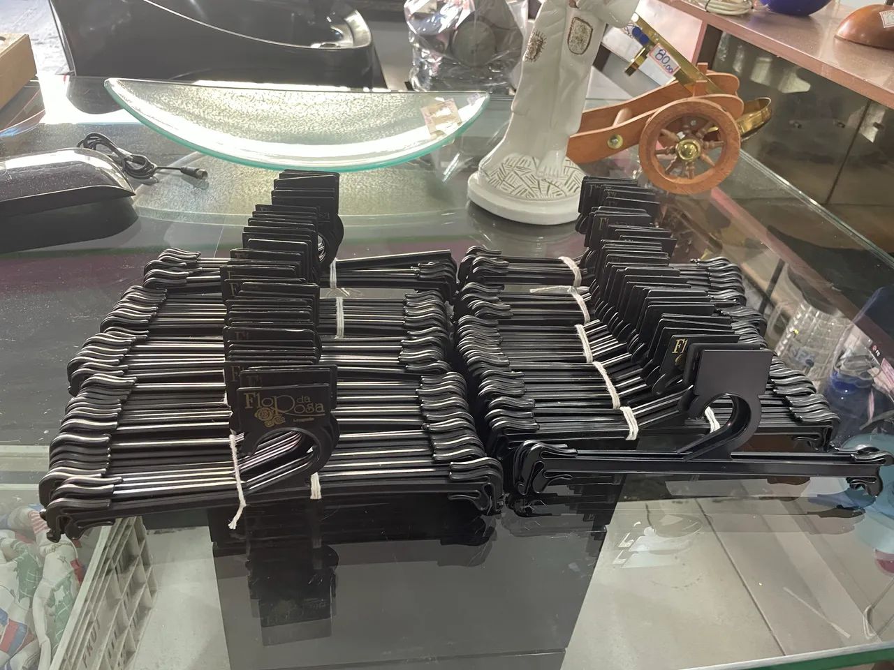 Lote Cabide Preto para Lingerie