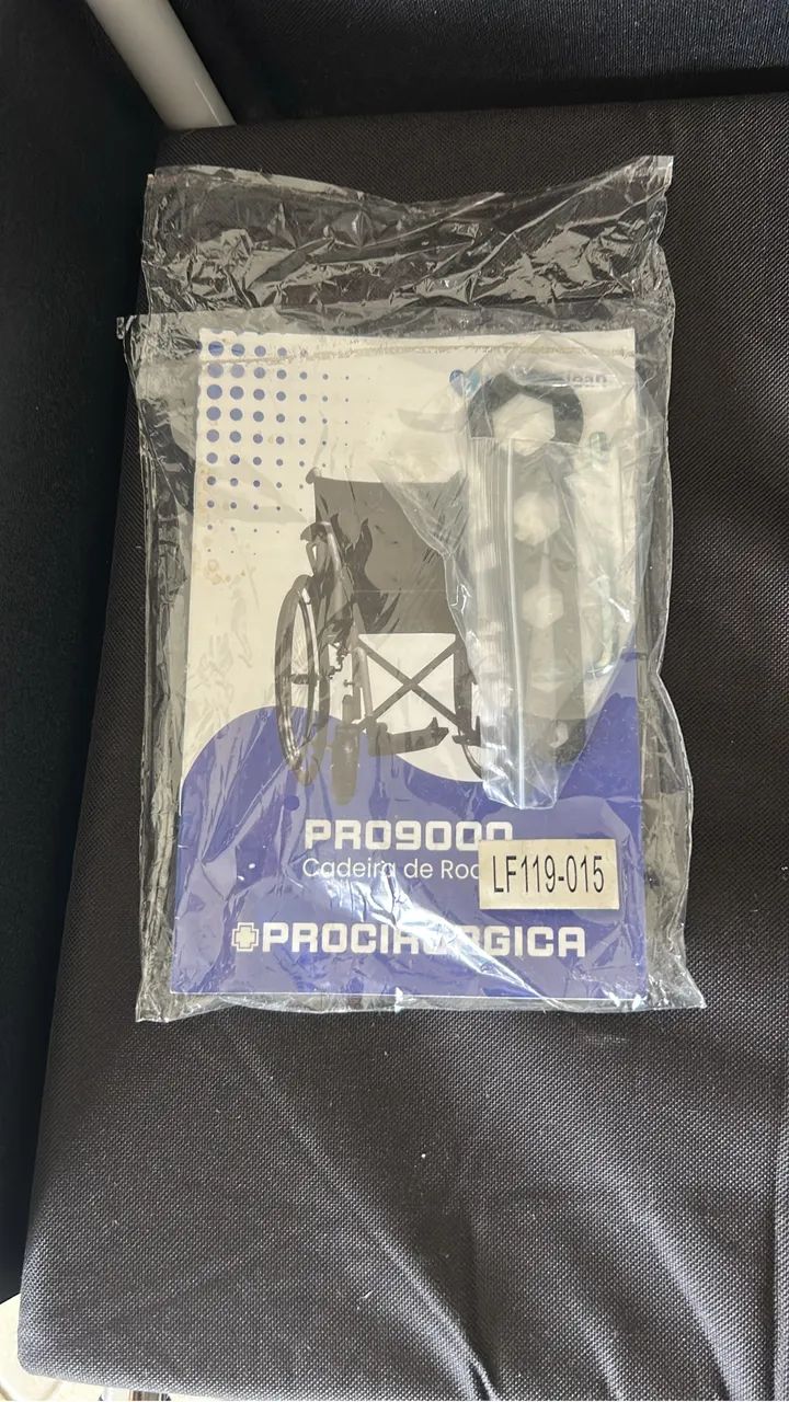 Vendo cadeira de rodas  - Foto 3