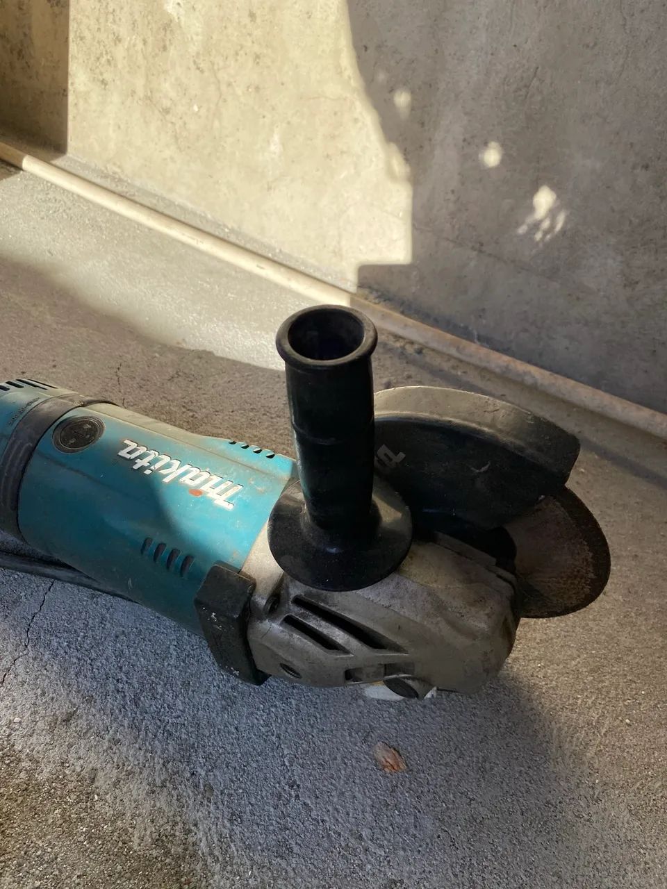 Esmerilhadeira angular makita 