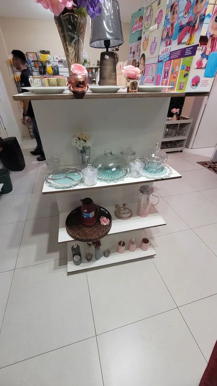 Ilha em MDF com prateleiras - Foto 2