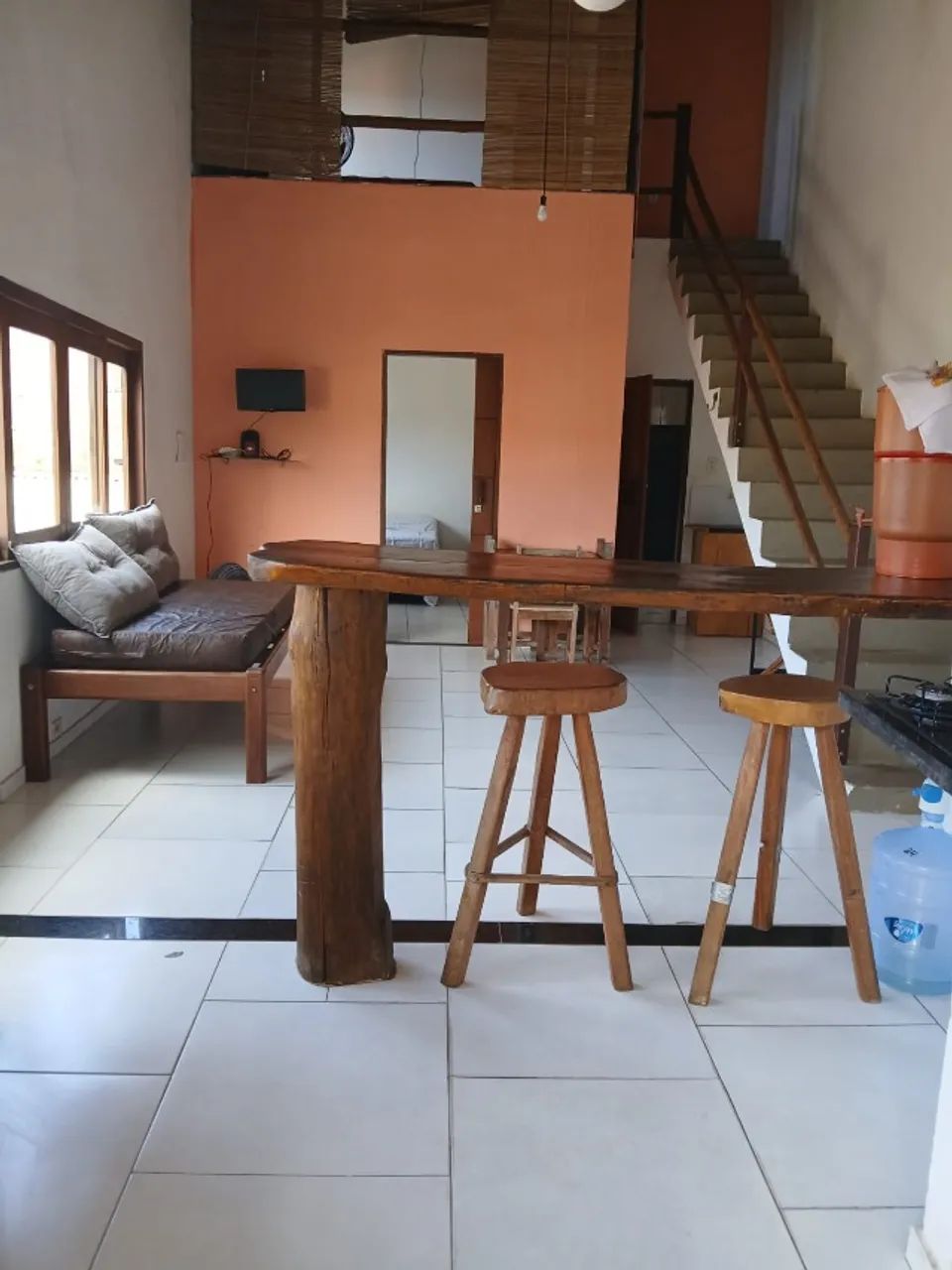 Apto 2 dormitórios suítes, ampla sala e cozinha - Pituba, rua principal! - Foto 5