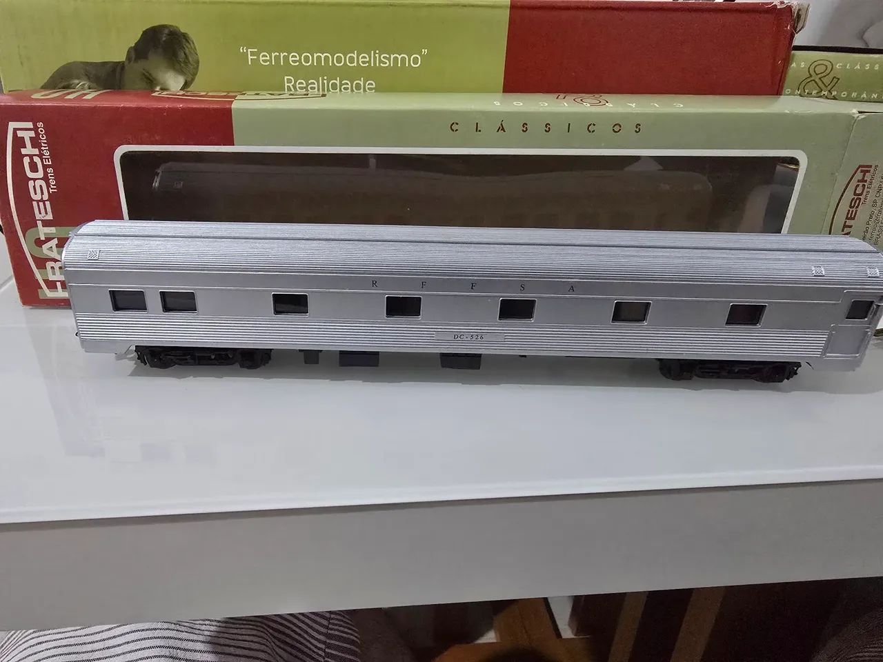 Conjunto dois Vagões de passageiros RFFSA aço inox FRATESCHI HO - Foto 3