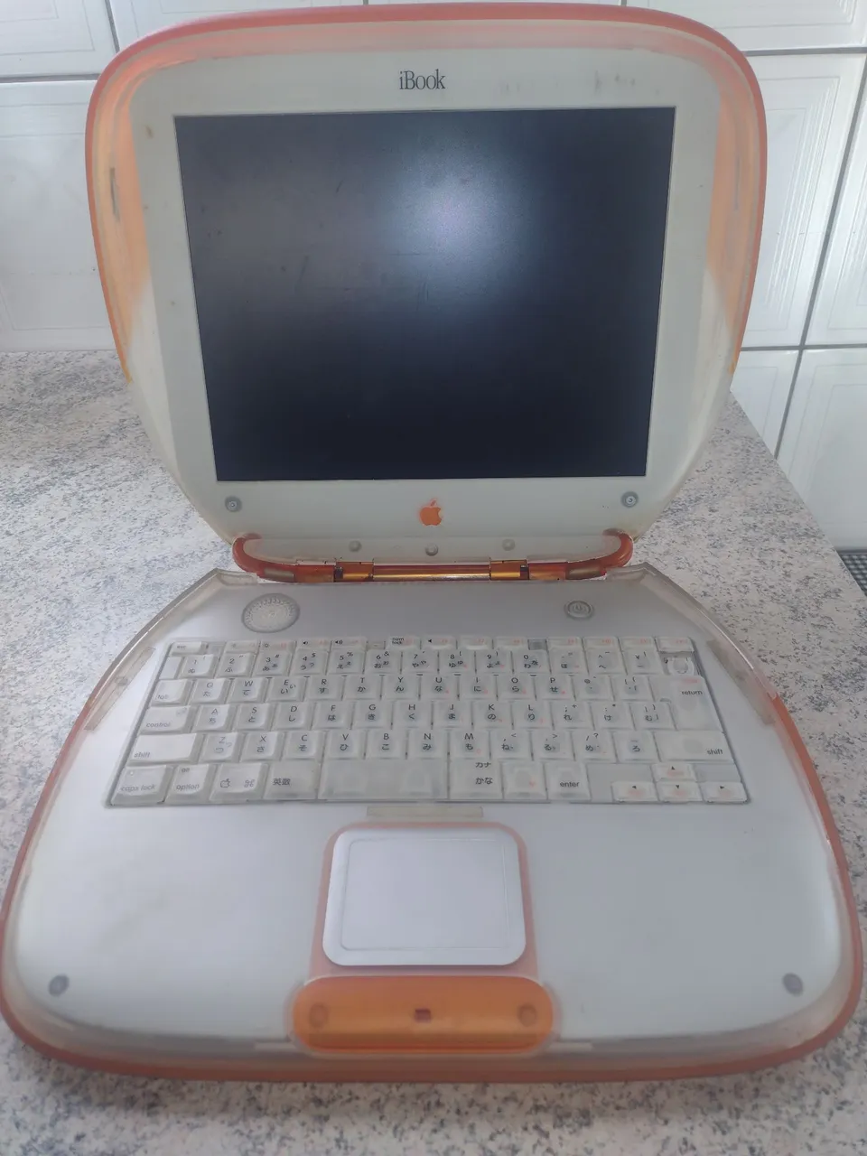 Apple iBook Clamshell G3 Graphite funcionando - Notebooks - Vila