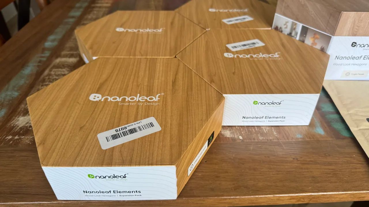  Nanoleaf Elementos - Kit inteligente hexagonal de aparência de madeira  - Foto 4