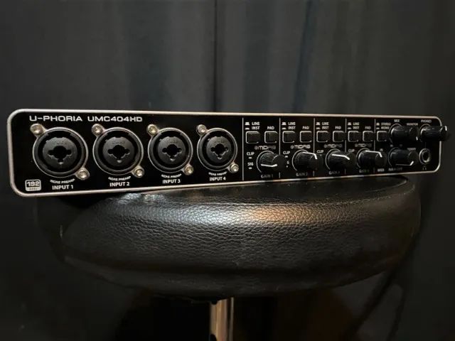 Interface de Áudio Behringer U-Phoria UMC404HD - 100% !!!!