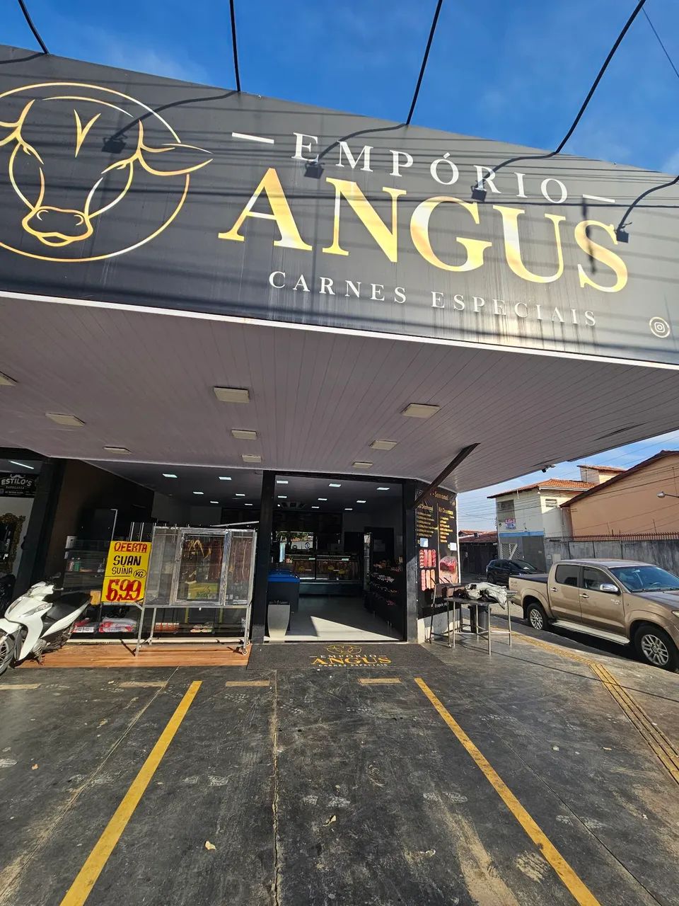 Açougue e empório ótima localização 