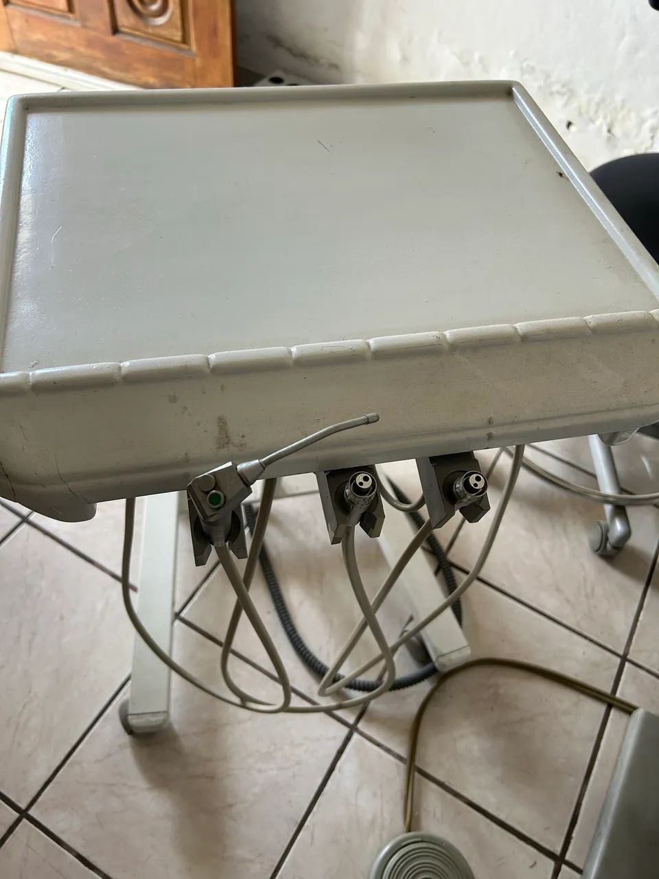 Vendo 2 cadeiras odontológicas - Foto 4