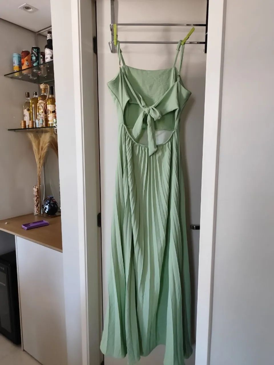 Vestido Longo Verde Menta Modelo Saia Plissada e Amarração - Foto 2