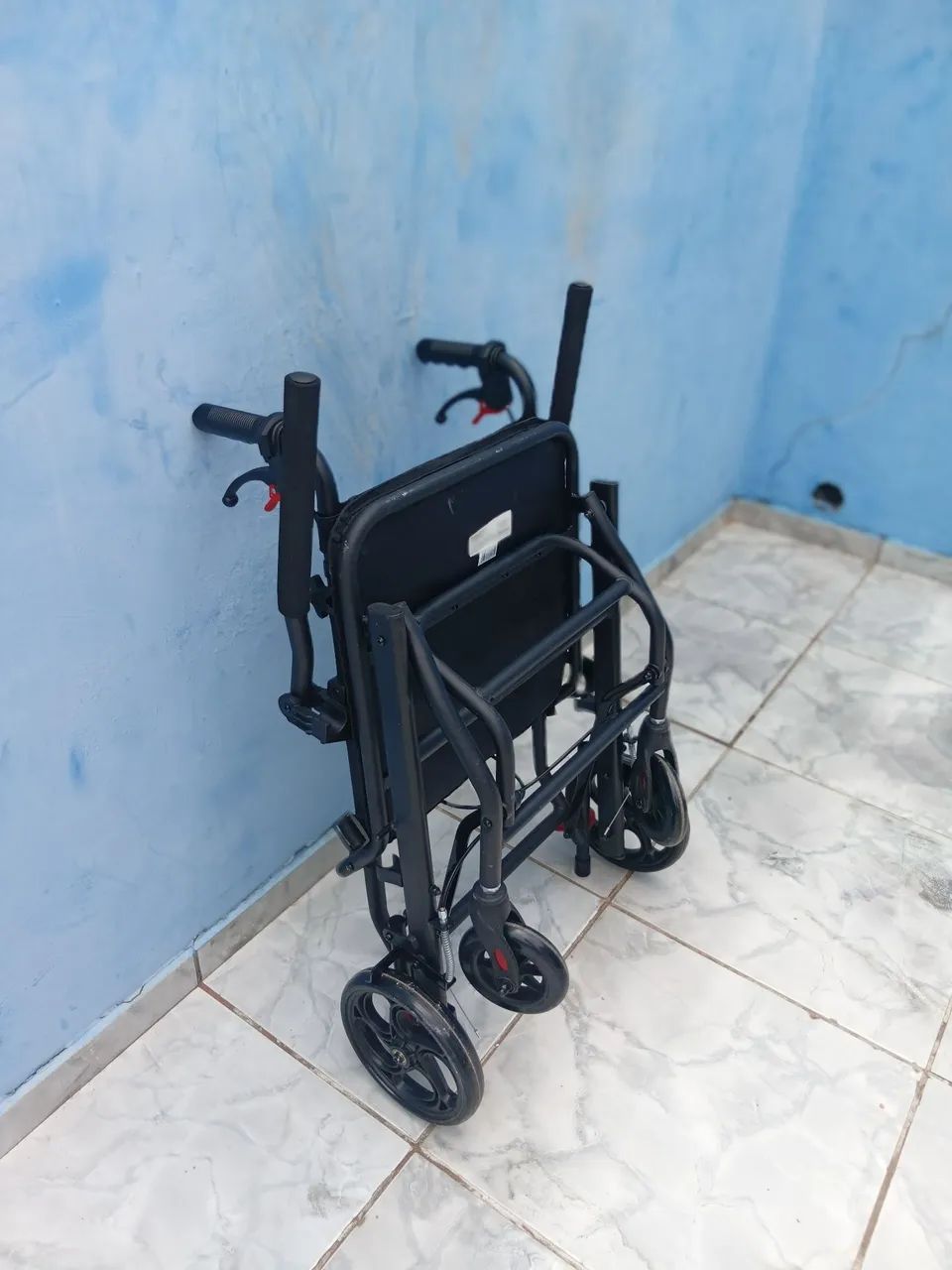 Cadeira de rodas - Foto 3